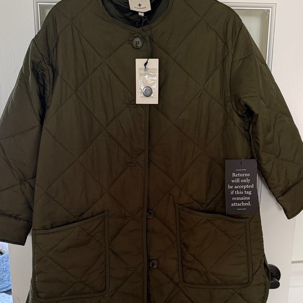 NWT Tuckernuck Olive Yates Quilted Jacket - Picture 6 of 6